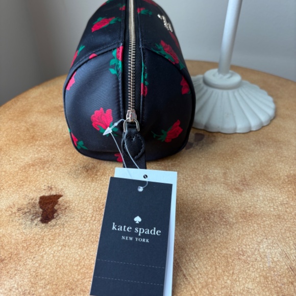 Kate Spade Chelsea Rose Toss Printed Medi - Picture 7 of 9